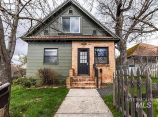 426 E Lewis St, Moscow, ID 83843