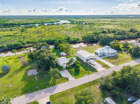 195 SUMMERSET DRIVE, PUNTA GORDA, FL 33982