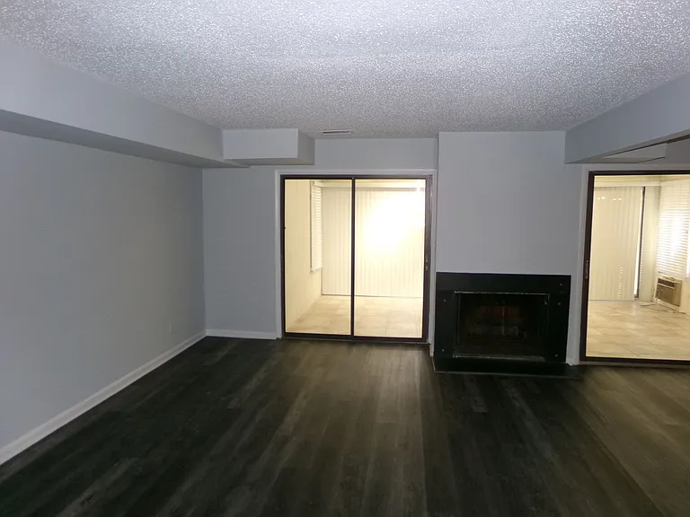 218 Lamplighter Cir — Photo 6