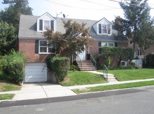 3227 172nd St, Flushing, NY 11358