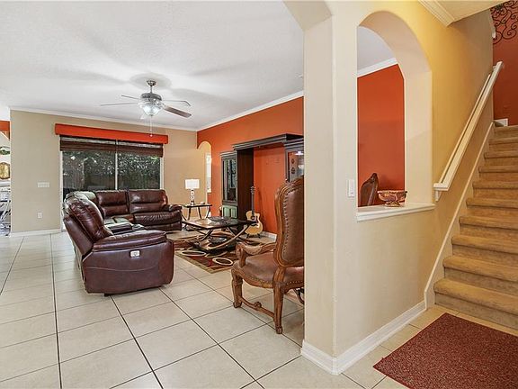 4th image of 12856 Grovehurst Ave