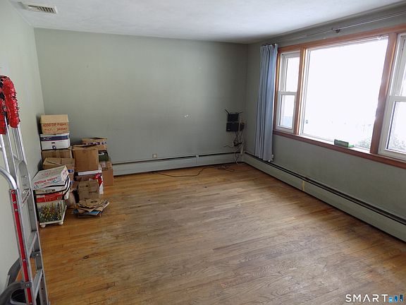 2nd image of 206 Burton Street