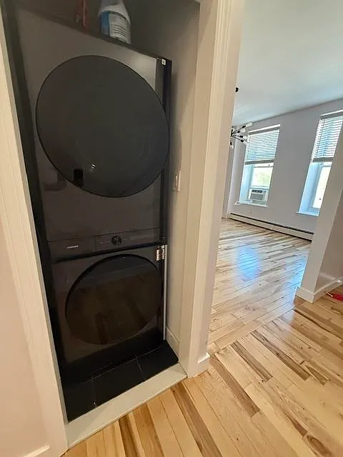 Studio, 900 sqft, $2,495 — Photo 4