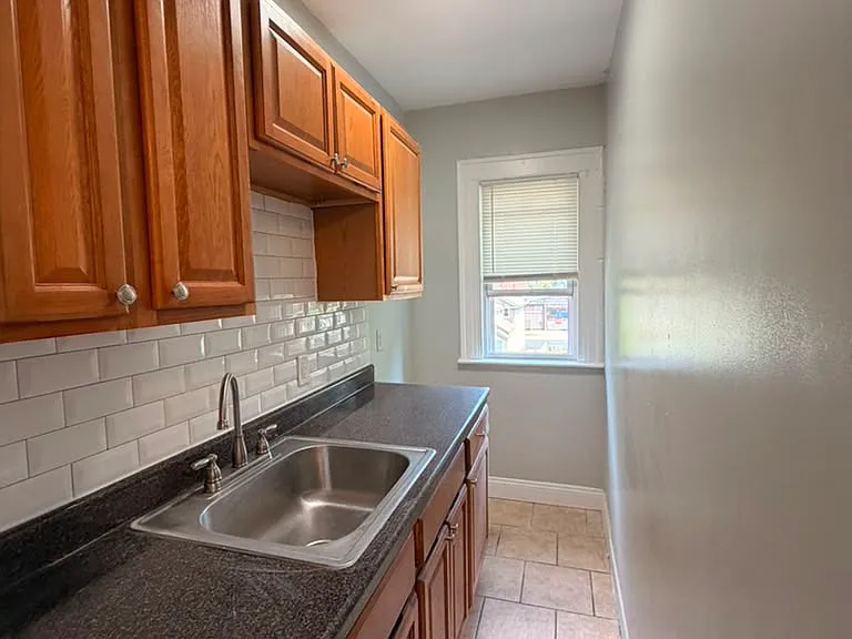 355 Sherman Ave #3A — Photo 5