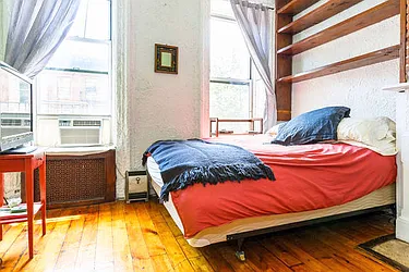 Rented by Wave Real Estate Group