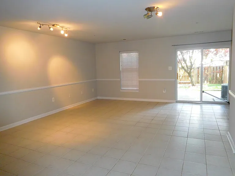 1941 Fieldstone Way — Photo 29
