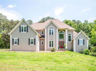 871 Bo Bo Banks Rd, Grantville, GA 30220