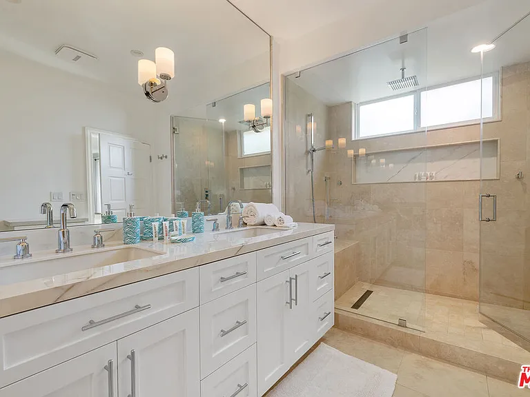 7834 Electra Dr — Photo 32