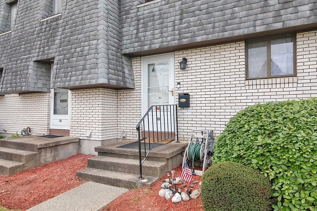 38 Beekman Dr 38, Agawam, MA 01001 Zillow