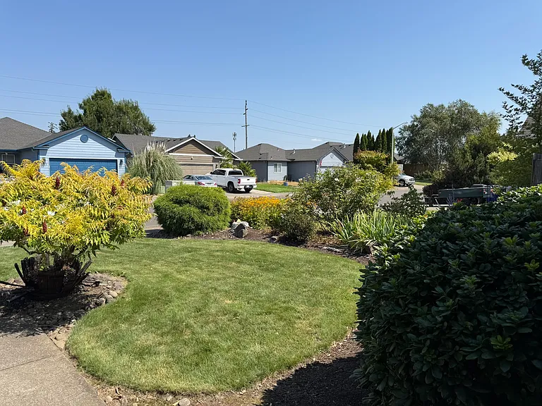 1356 Trent Ave N — Photo 3