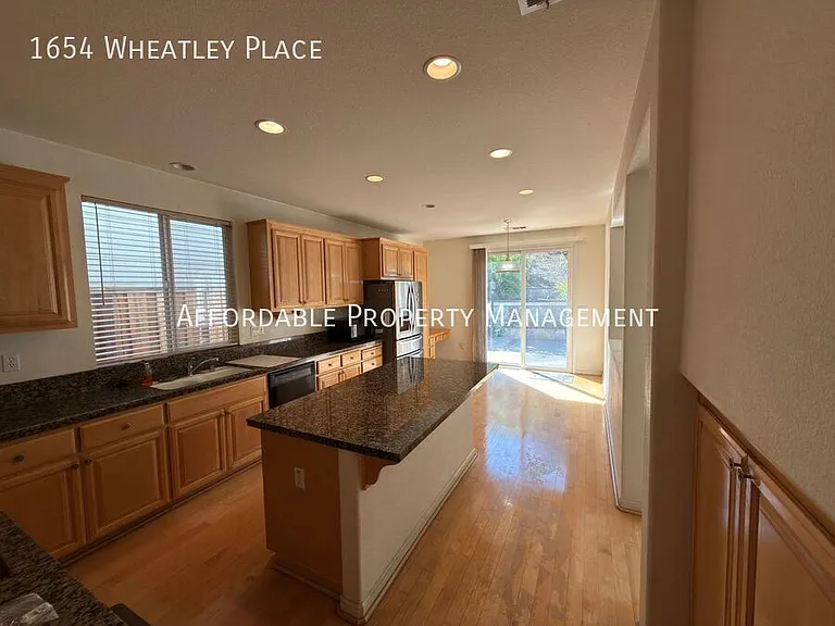 1654 Wheatley Pl — Photo 10