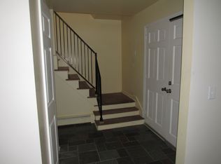 1381 Sentinel Ridge Dr, Flint, MI 48532