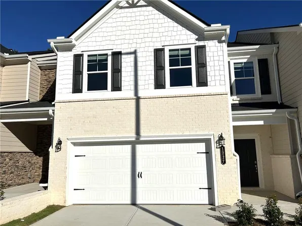 1227 Park Center Cir, Austell, GA 30168