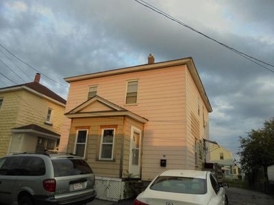 35 Ferry Ln, Lowell, MA, 01850