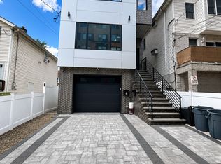 46 Yale Ave ROOM 1, Jersey City, NJ 07304