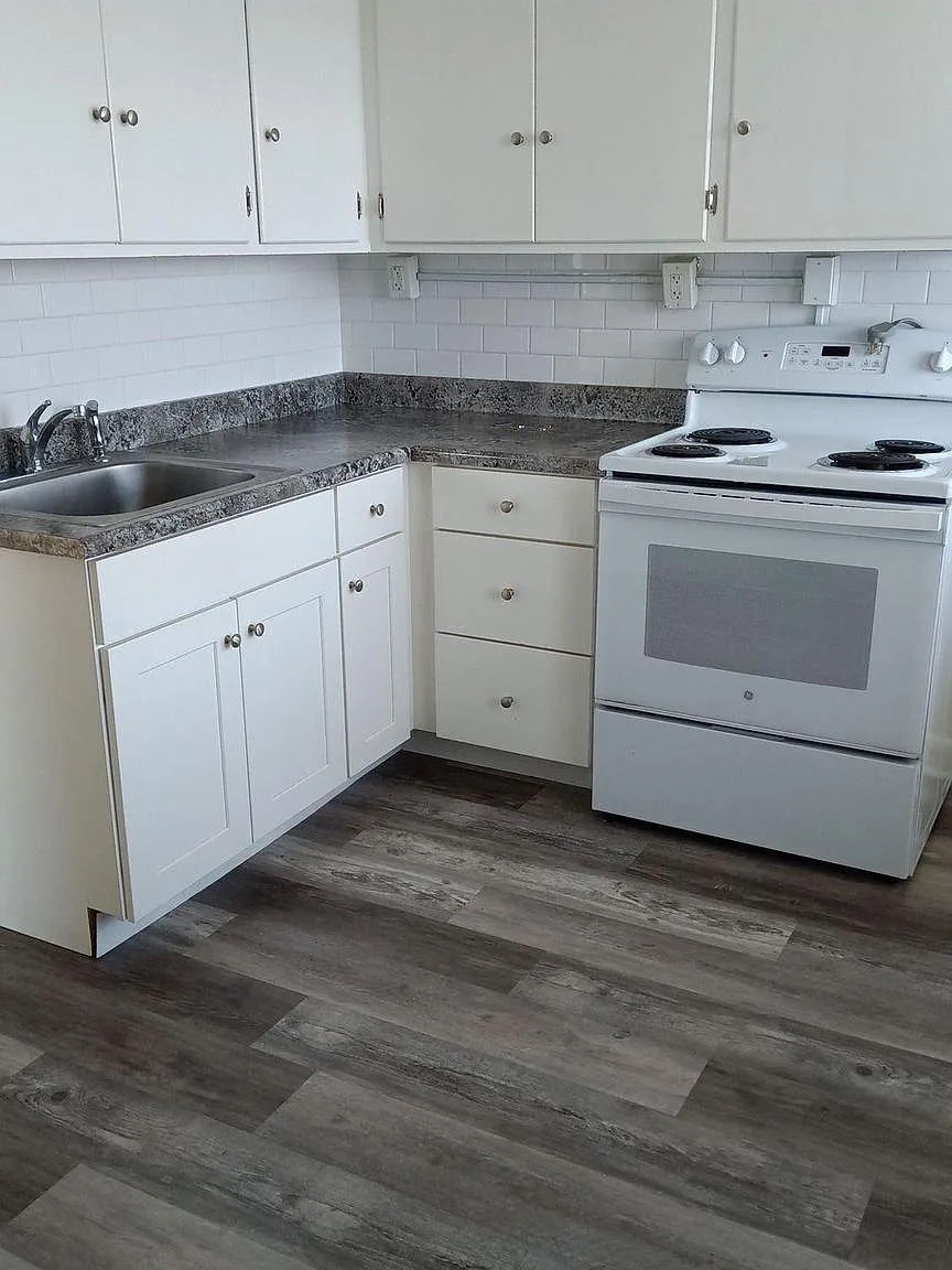 1 bed, 700 sqft, $1,050 — Photo 1