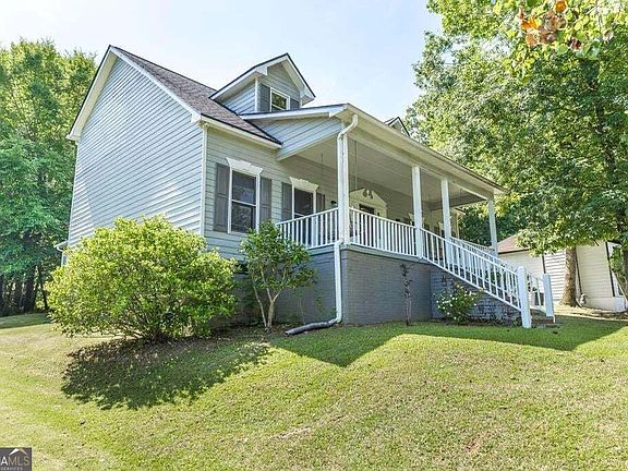 3rd image of 252 N Wesleyan Cir