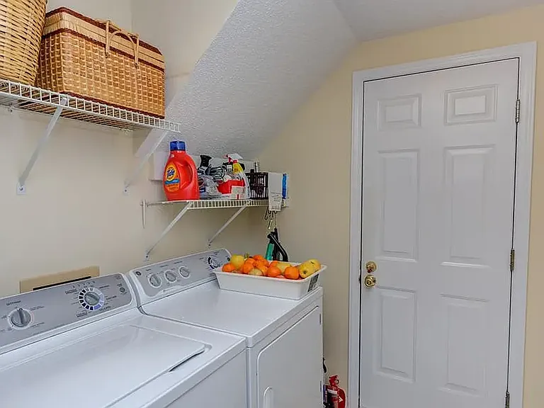 205 Windhover Dr — Photo 10