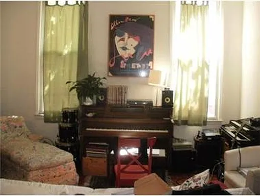 Rented by Douglas Elliman | media 16