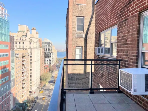 85 East End Avenue image 11 of 19