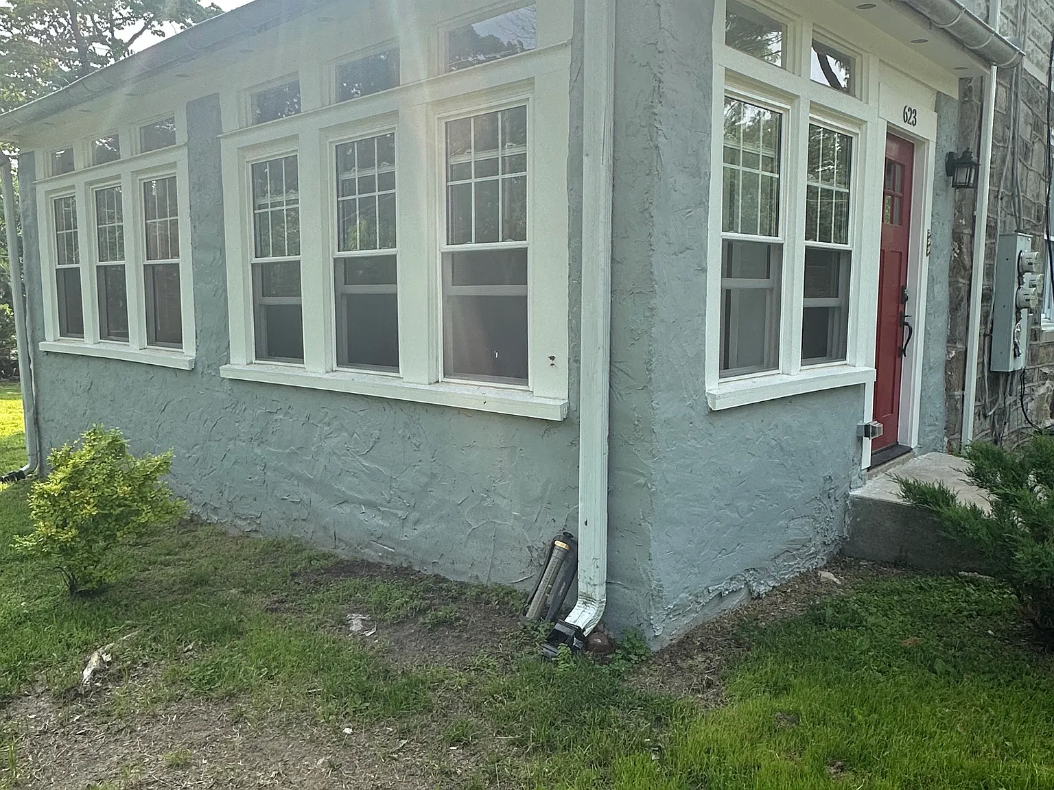 3 bed, 1200 sqft, $2,500 — Photo 2