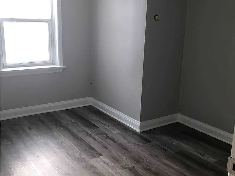 15 John St — Photo 4