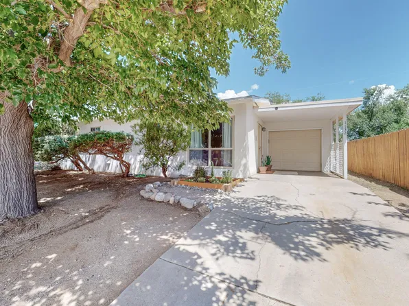 1132 Maxine St NE, Albuquerque, NM 87112