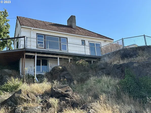 1017 E 7th St, The Dalles, OR 97058