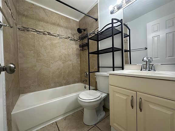 4th image of 11783 NW 30th St #104