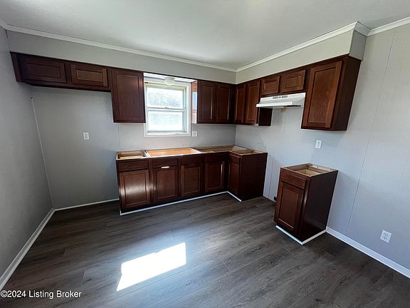 5th image of 6705 Stana Dr