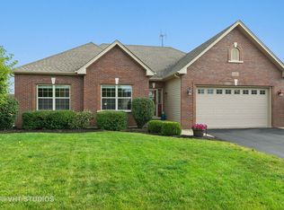 893 N Carly Cir, Yorkville, IL 60560