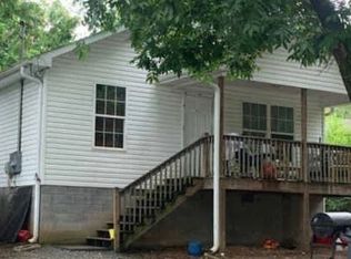 11 Long St, Newnan, GA 30263