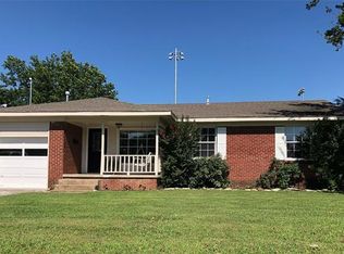 1406 N Dorothy Ave, Claremore, OK 74017