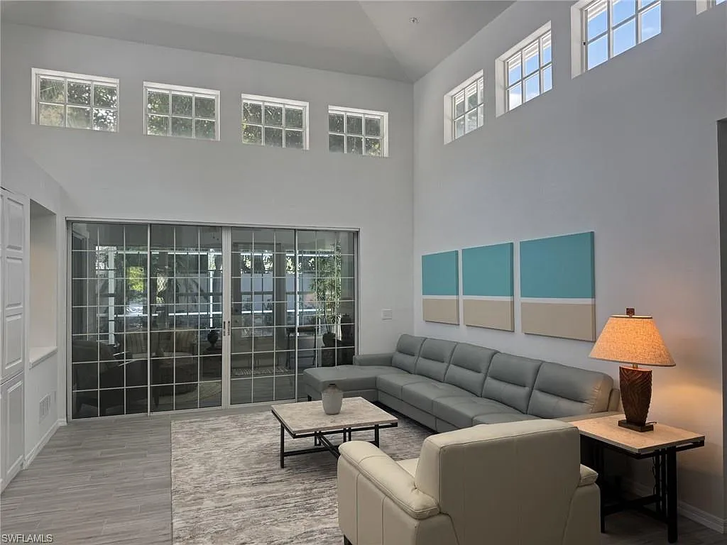 3 bed, 3.0 bath, 2141 sqft, $20,000 — Photo 1