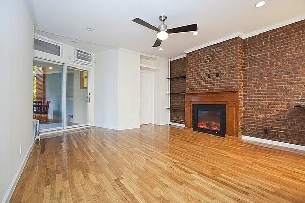 Rented by Point NYC | media 2
