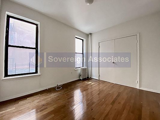 3rd image of 1270 1st Ave #49