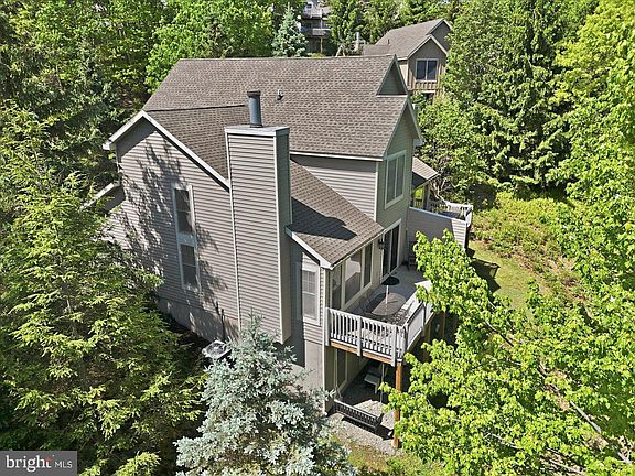 4th image of 344 Hemlock Ln