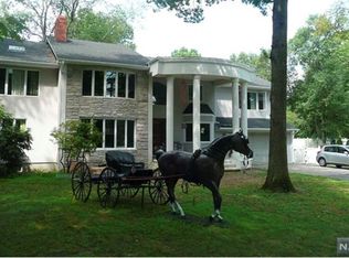 100 Knickerbocker Rd, Closter, NJ 07624