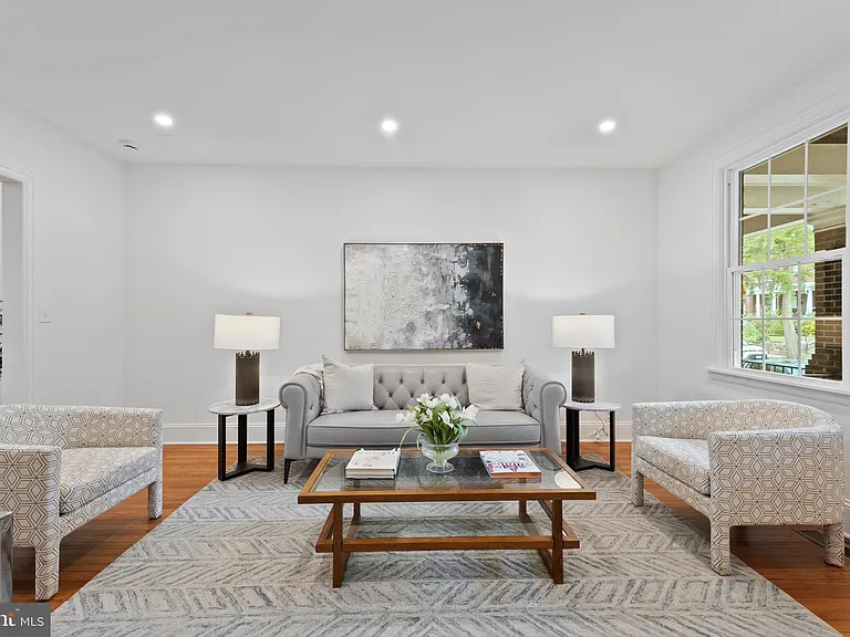 1317 Rittenhouse St NW — Photo 4