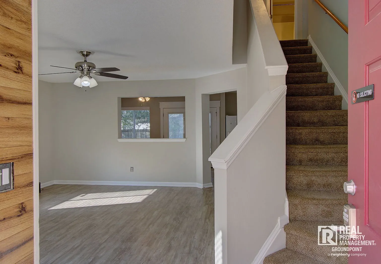 4 bed, 2.5 bath, 1949 sqft, $2,600 — Photo 4