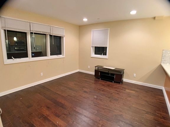 3rd image of 81-05 135th St #4L