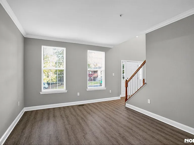 7 Hickory St — Photo 20
