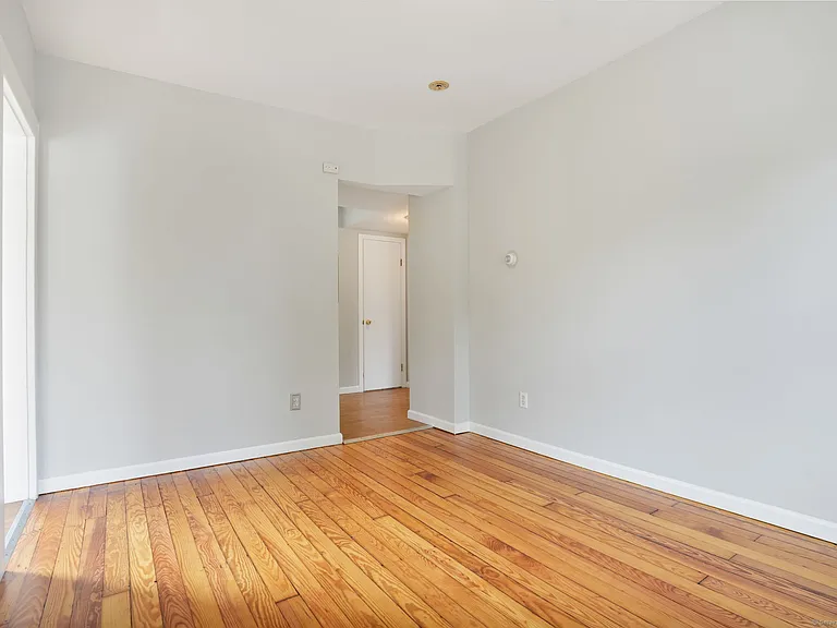 102 Wooster St — Photo 11