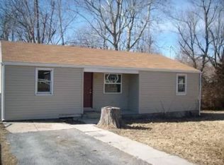 877 S Homewood Ave, Springfield, MO 65802