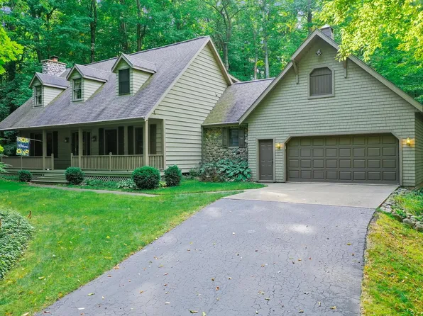 3366 Wilderness Trl, Green Bay, WI 54313