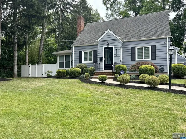 216 Tryon Ave, Englewood, NJ 07631