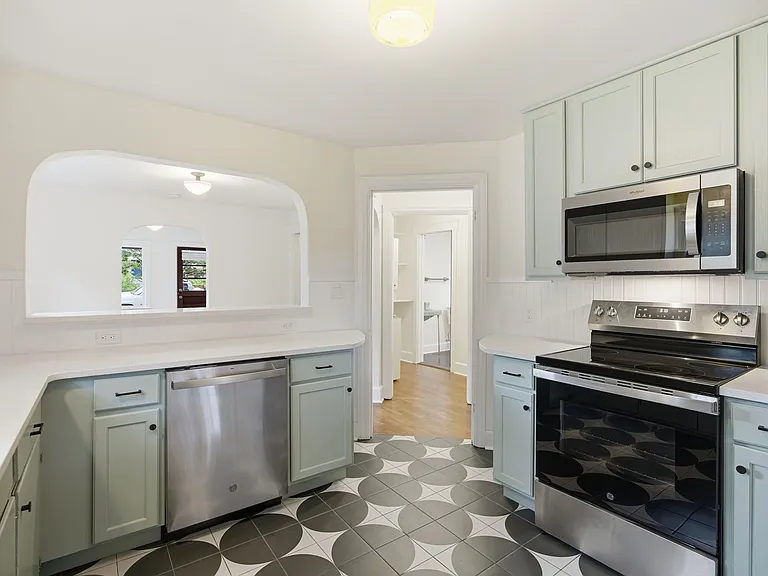612 S 6th St — Photo 20