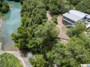 105 Caddell Ln, Seguin, TX 78155