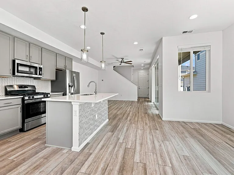 17069 E Exposition Dr — Photo 5