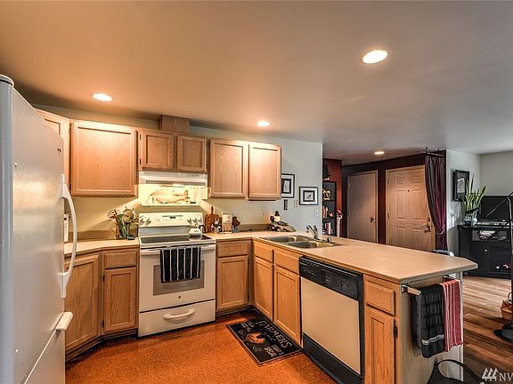 5th image of 5423 Grove St